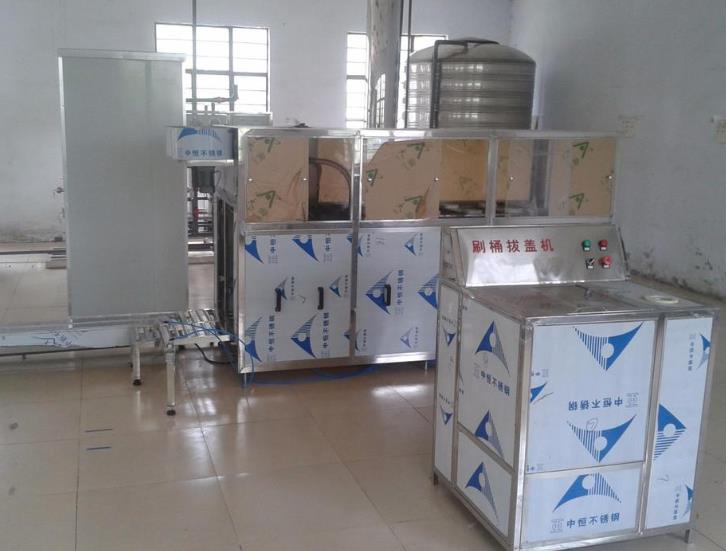 半自動大桶水設備_鄭州桶裝純凈水設備報價