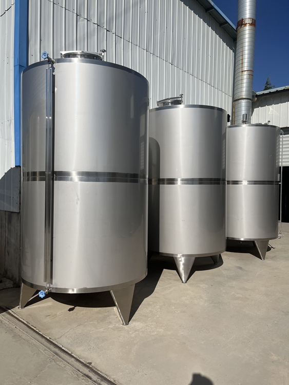 鄭州無菌水箱廠家_10立方不銹鋼無菌水箱