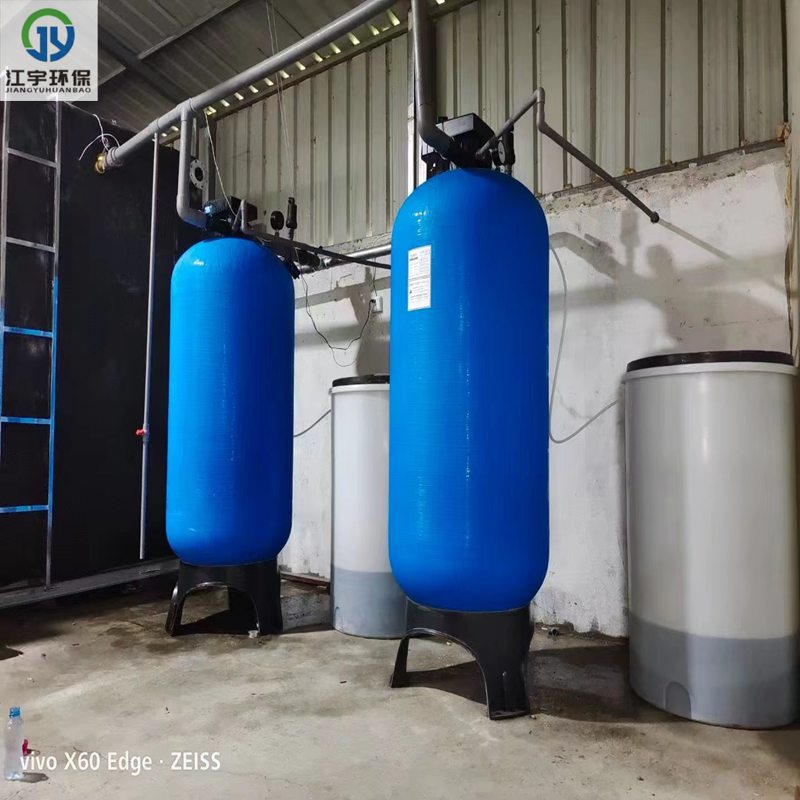 周口軟化水設(shè)備，10噸軟化水設(shè)備一用一備。